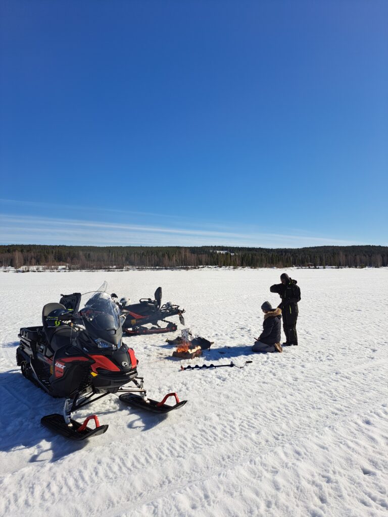 snowmobile expedition finland