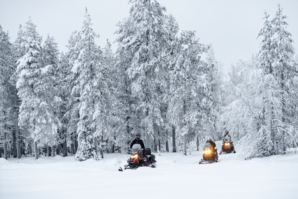 rent a snowmobile in Rovaniemi