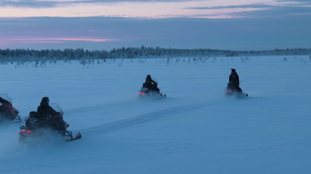 snowmobile tours in Rovaniemi