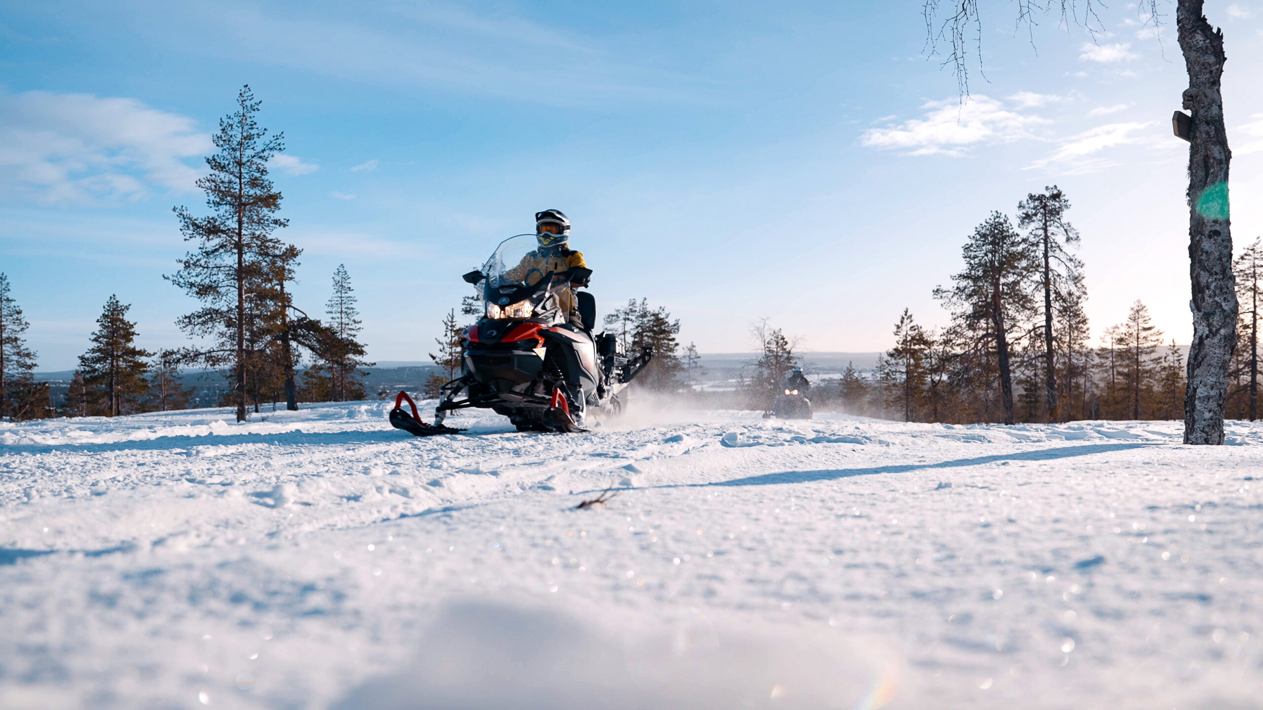 2-hour small-group snowmobile experience in Rovaniemi
