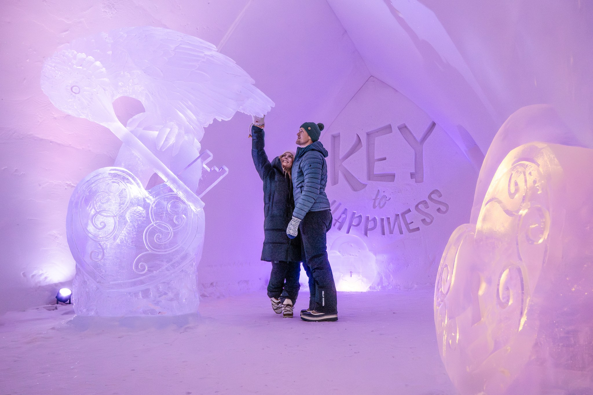 Visita privada al Arctic SnowHotel, hotel de hielo cerca de Rovaniemi